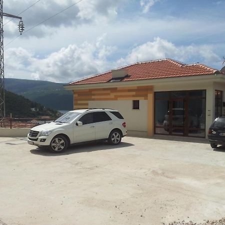 Apartments Ploski Herceg Novi Exterior foto